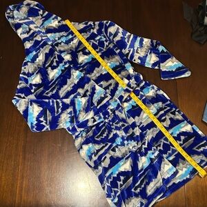 Lands' End Blue & Grey Camo Robe